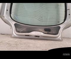 Portellone bagagliaio Ford Fiesta del 2001 - 14