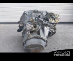 Cambio manuale Peugeot 206 1.6 diesel del 2004 - 10