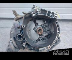 Cambio manuale Opel Corsa D 1.3 diesel del 2007 - 1