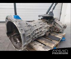 Cambio manuale Nissan Navara / King Cab D22 2.5 - 23