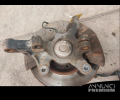 Fusello anteriore sinistro Mercedes Vito W639 2.2 - 8