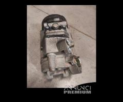 Compressore clima BMW X5 e53 3.0 diesel del 2004 - 10