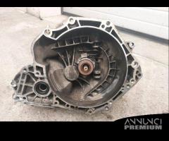 Cambio manuale Opel Astra 1.7 diesel del 2003 - 1