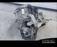 Cambio manuale Renault Megane Scenic 1.5 del 2006 - 11