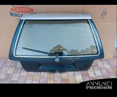 Portellone blu scuro Lancia Thema SW del 1992