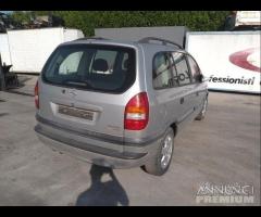 Opel Zafira 2002 Demolita - Per Ricambi - 5