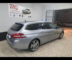 Peugeot 308 BlueHDi 150 S&S SW Allure 2014 nav/tet