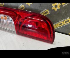 STOP FANALE POSTERIORE DESTRO FIAT Doblo Cargo (05