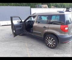 Skoda Yeti 2011 2.0 TD Demolita - Per Ricambi - 3