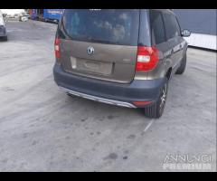 Skoda Yeti 2011 2.0 TD Demolita - Per Ricambi