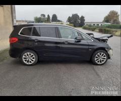 Bmw Serie 2 216D Active Tourer Demolita - Ricambi