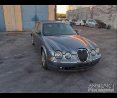 Jaguar S- Type 2008 2.7 V6 Demolita - Per Ricambi - 2