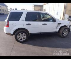 Land Rover Freelander 2 2011 2.2 TD Demolita - 3