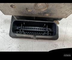 CENTRALINA ABS HYUNDAI i20 2Â° Serie 61589-42100 B - 2