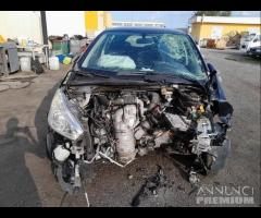 Peugeot 208 1.4 HDI Demolita - Per Ricambi