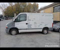 Renault Master 2003 Demolito - Per Ricambi