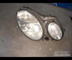 Faro Anteriore Destro Per Mercedes Classe E 2006