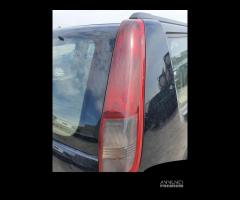 STOP FANALE POSTERIORE DESTRO NISSAN X-Trail 1Â° S