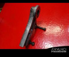 SUPPORTO PINZA POSTERIORE SUZUKI 650 V STROM VSTRO