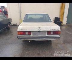 Mercedes W123 240D Demolita - Per Ricambi