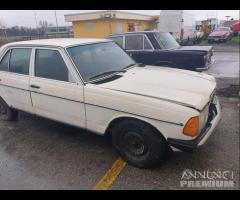 Mercedes W123 240D Demolita - Per Ricambi - 6