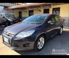 Ford focus S.W-1.6 tdci-full-2013