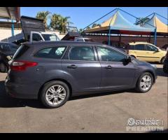 Ford focus S.W-1.6 tdci-full-2013 - 7