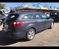 Ford focus S.W-1.6 tdci-full-2013 - 8