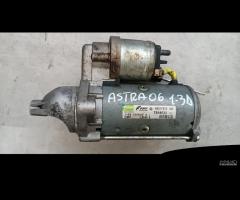 MOTORINO D' AVVIAMENTO OPEL Astra H Berlina 552176