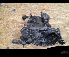 CAMBIO MANUALE COMPLETO CITROEN C3 Serie 20A701 di