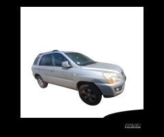 Ricambi usati Kia Sportage 2.0 B/GPL 2009; G4GC - 1