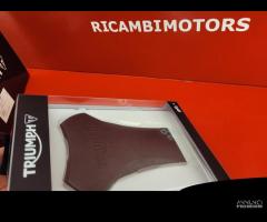 KIT TAMPONI PORTATARGA TRIUMPH STREET TRIPLE - 12