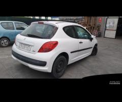 Ricambi usati Peugeot 207 del 2007 1.4D motore 8HZ - 1