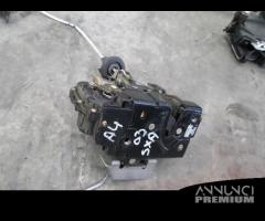 Serratura porta ant/post SX/DX per Audi A4 2003