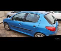 Ricambi usati per Peugeot 206 del 2000 cod: KFX