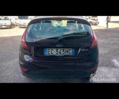 Ford fiesta 5P-1.4 gpl-full-2010 - 9