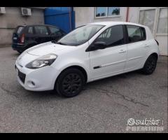 Renault clio 5 p-1.2 gpl-full-2011