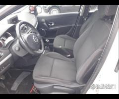 Renault clio 5 p-1.2 gpl-full-2011 - 13