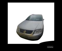 Ricambi usati VW Touran 2.0 D del 2004; AZV