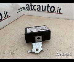 Toyota yaris modulo controllo porte10r0311005