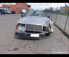 Mercedes 300CE - 300 CE Demolita - Per Ricambi