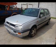 Volkswagen Golf 3 5 Porte Demolita - Per Ricambi - 3