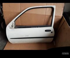 Porta anteriore dx/sx per Ford Fiesta del 2000