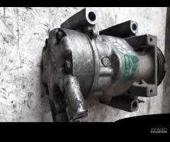 Compressore Clima per Renault Clio cod: 8200037058