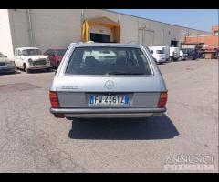 Mercedes W123 200T 1987 Restaurata - 6