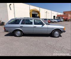 Mercedes W123 200T 1987 Restaurata - 8