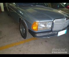 Mercedes W123 200T 1987 Restaurata - 20