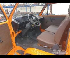 Volkswagen T3 1.6 Diesel 1982 RESTAURATO - 11