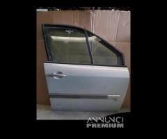 Porta anteriore destra per Renault Scenic del 2005