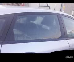 Vetro ant./post. dx/sx per Ford Fiesta del 2011 - 8